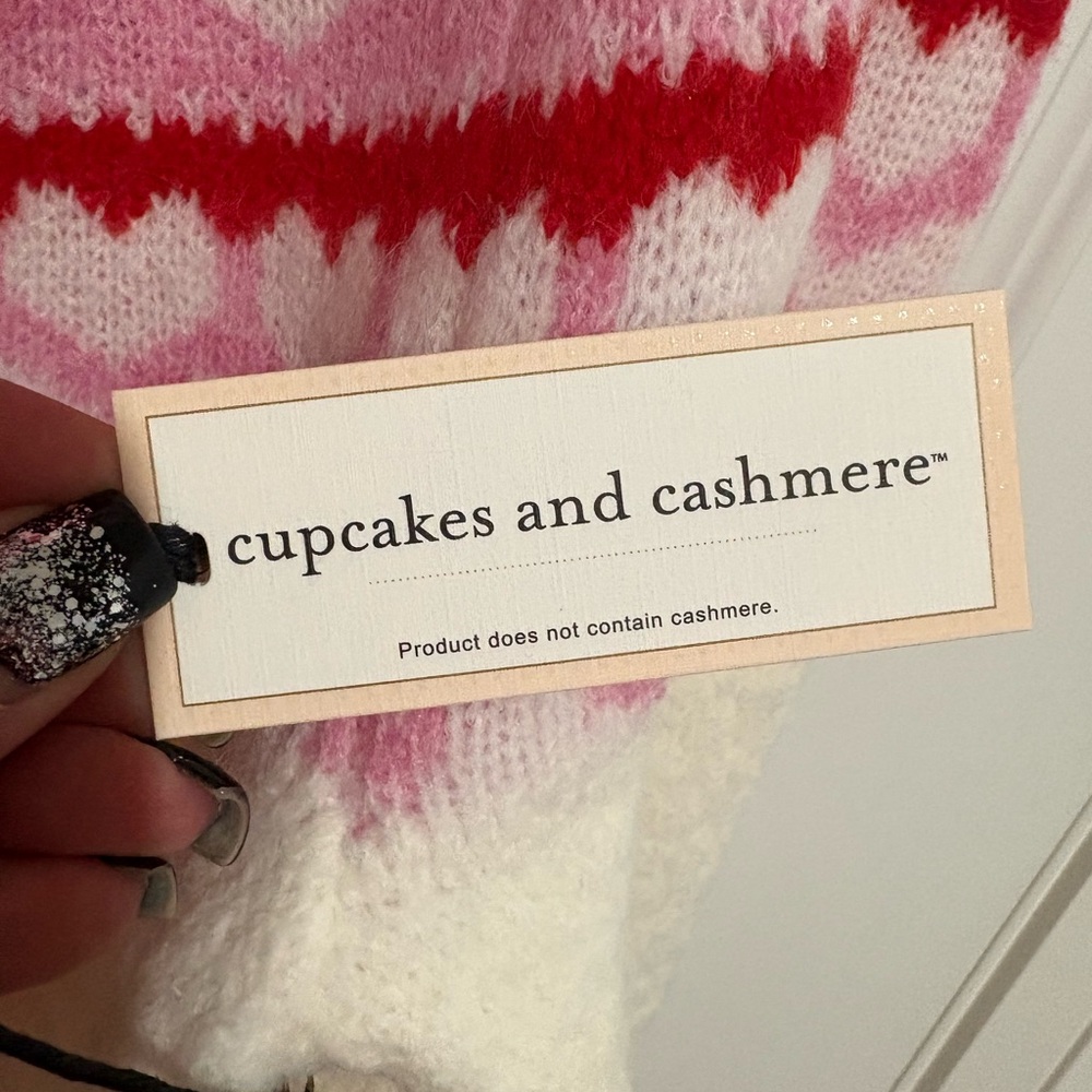 NWT ❤️ Cupcakes & Cashmere Heart Sweater Size XL - Picture 4 of 7